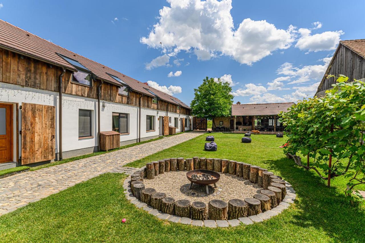 The Good House - Harman Bed & Breakfast Exterior photo