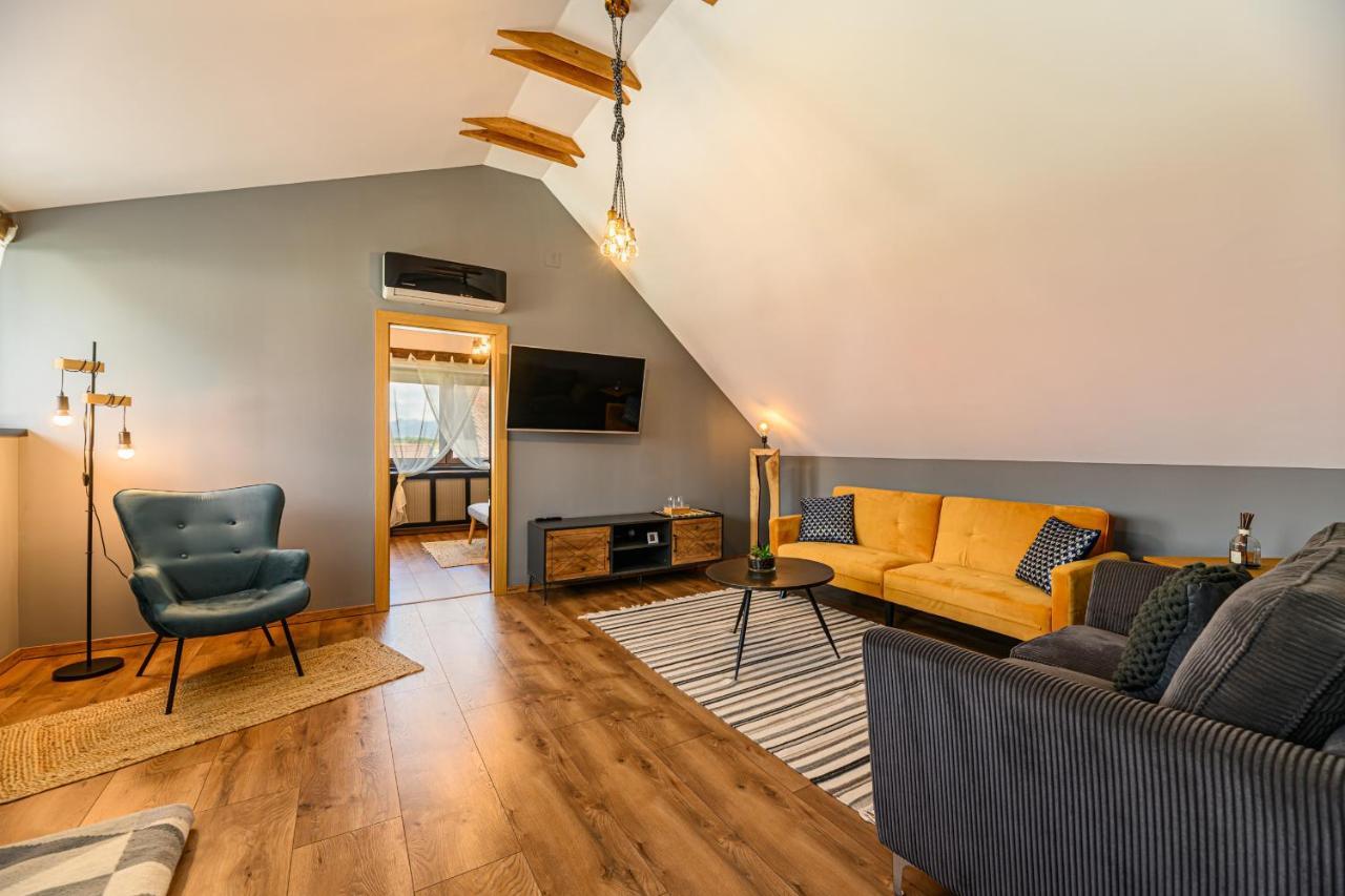 The Good House - Harman Bed & Breakfast Exterior photo